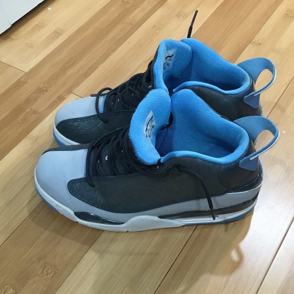 Air Jordan dub zero